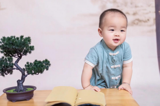 徐州宝宝脸上小白点
